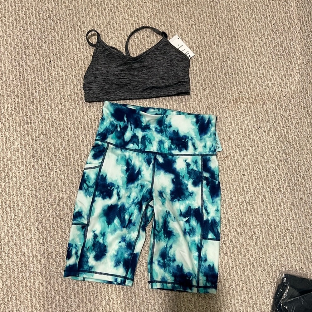 small cotton on sports bra and size small ideology bike shorts